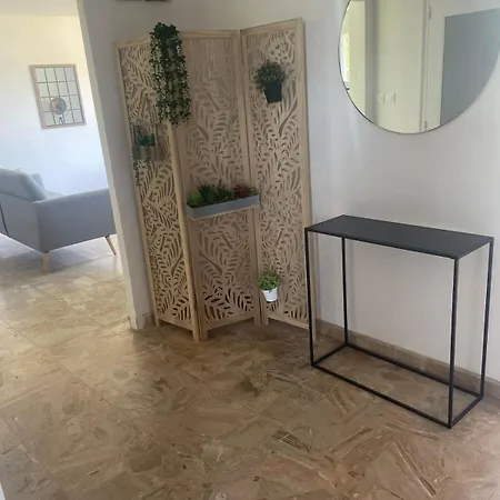 La Maison De Port Galland Сasa de vacaciones