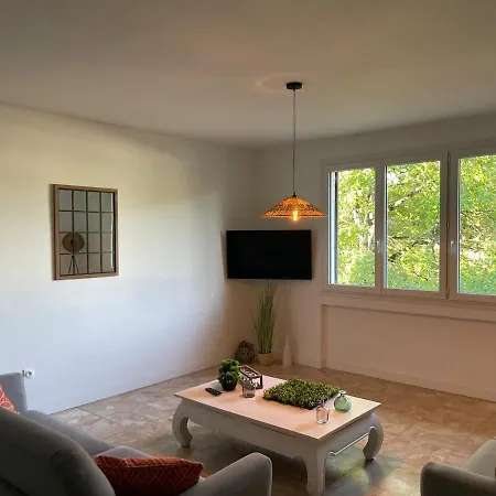La Maison De Port Galland Сasa de vacaciones